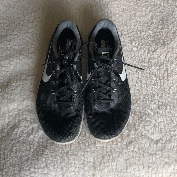 Nike Shoes - Nike metcon 3